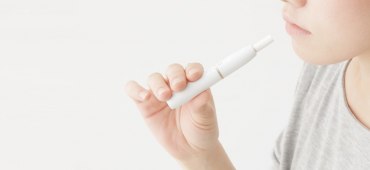 What is IQOS? Pros and Cons of the Tobacco Heating System